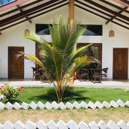 The Tottam Beach Hotel - Trincomalee Exterior foto