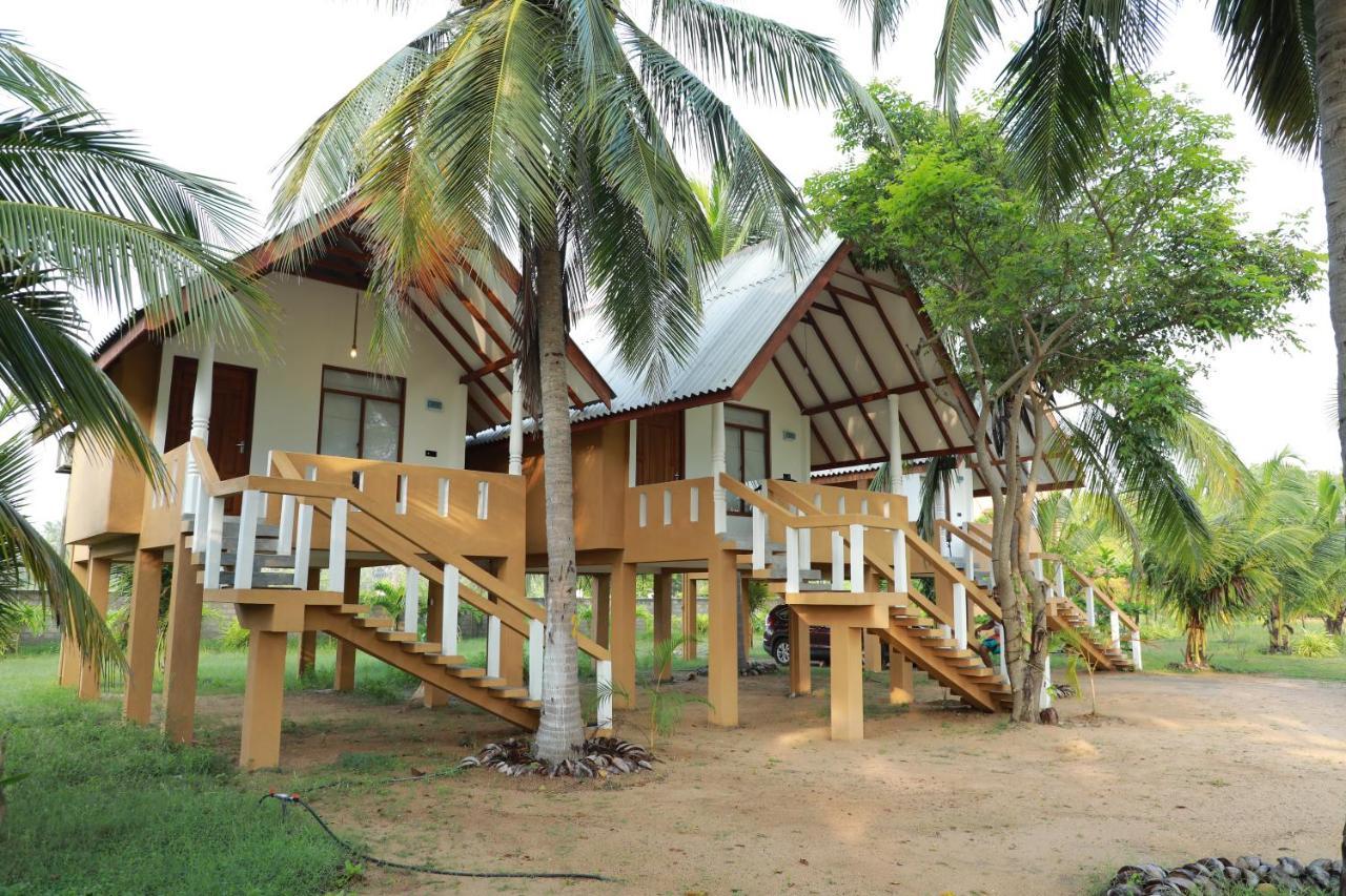 The Tottam Beach Hotel - Trincomalee Exterior foto