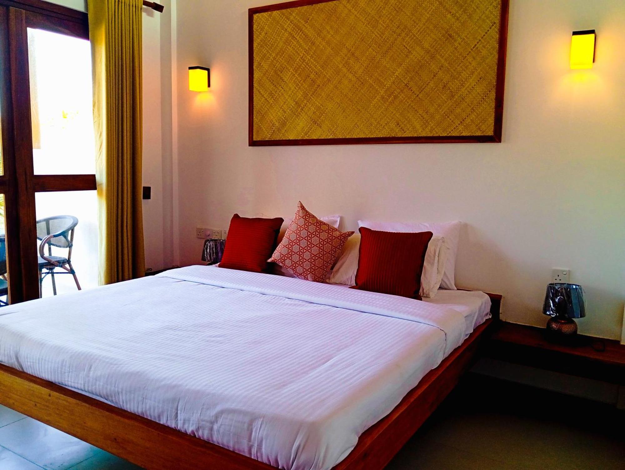 The Tottam Beach Hotel - Trincomalee Exterior foto