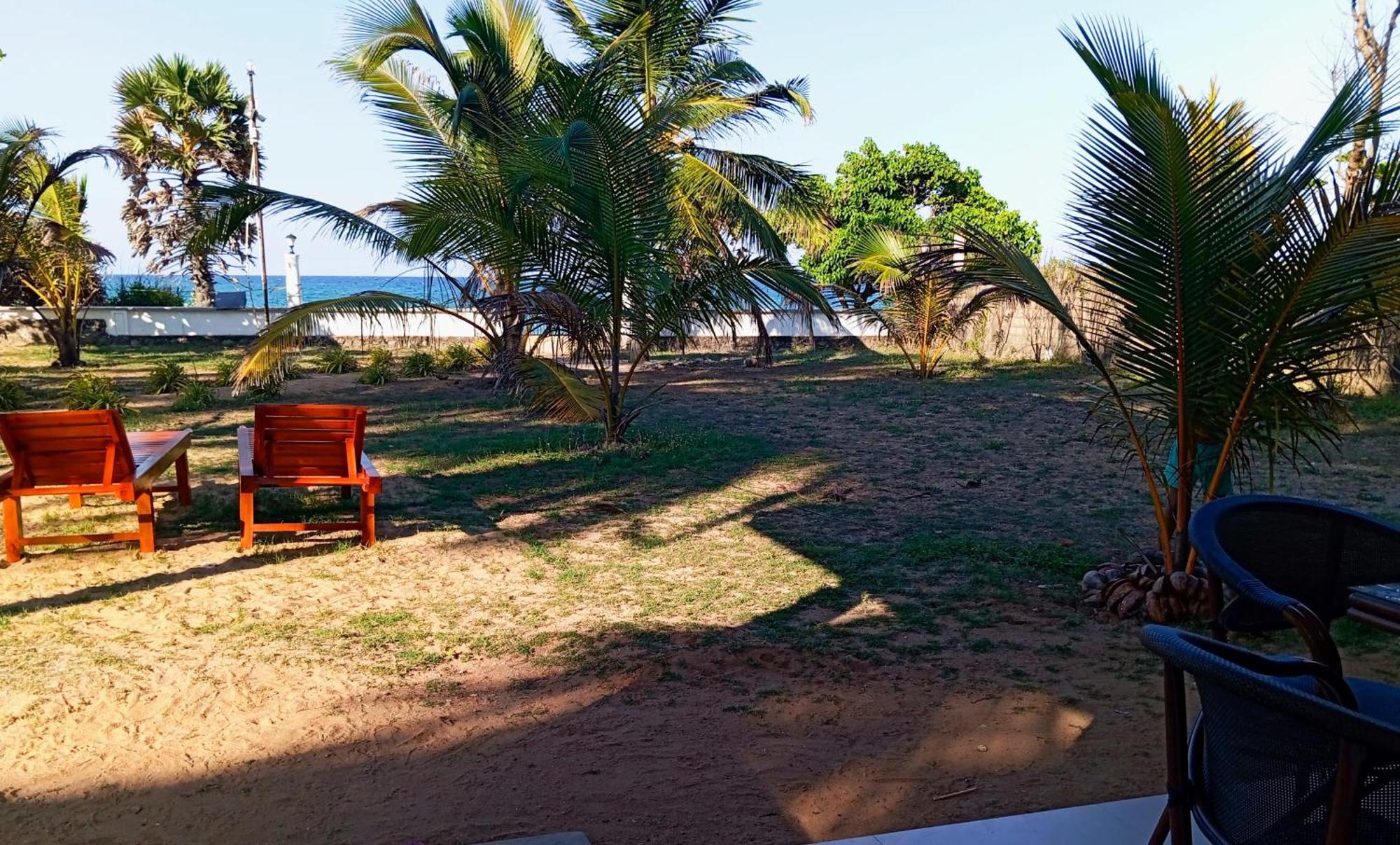 The Tottam Beach Hotel - Trincomalee Exterior foto