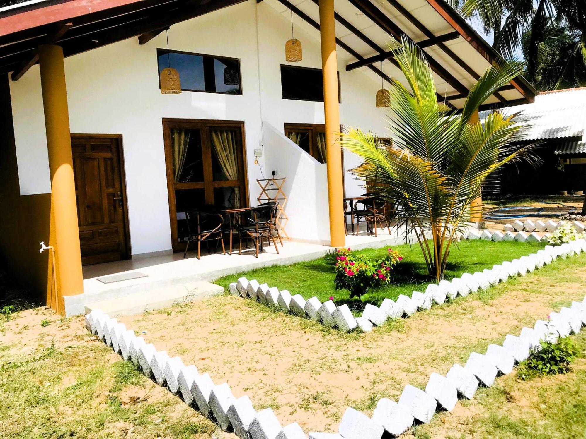 The Tottam Beach Hotel - Trincomalee Exterior foto